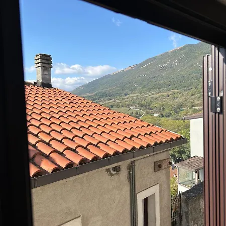 Castel Di Sangro Suite Apartment *