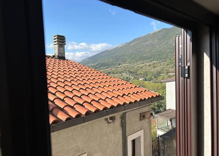 Castel Di Sangro Suite Apartment *
